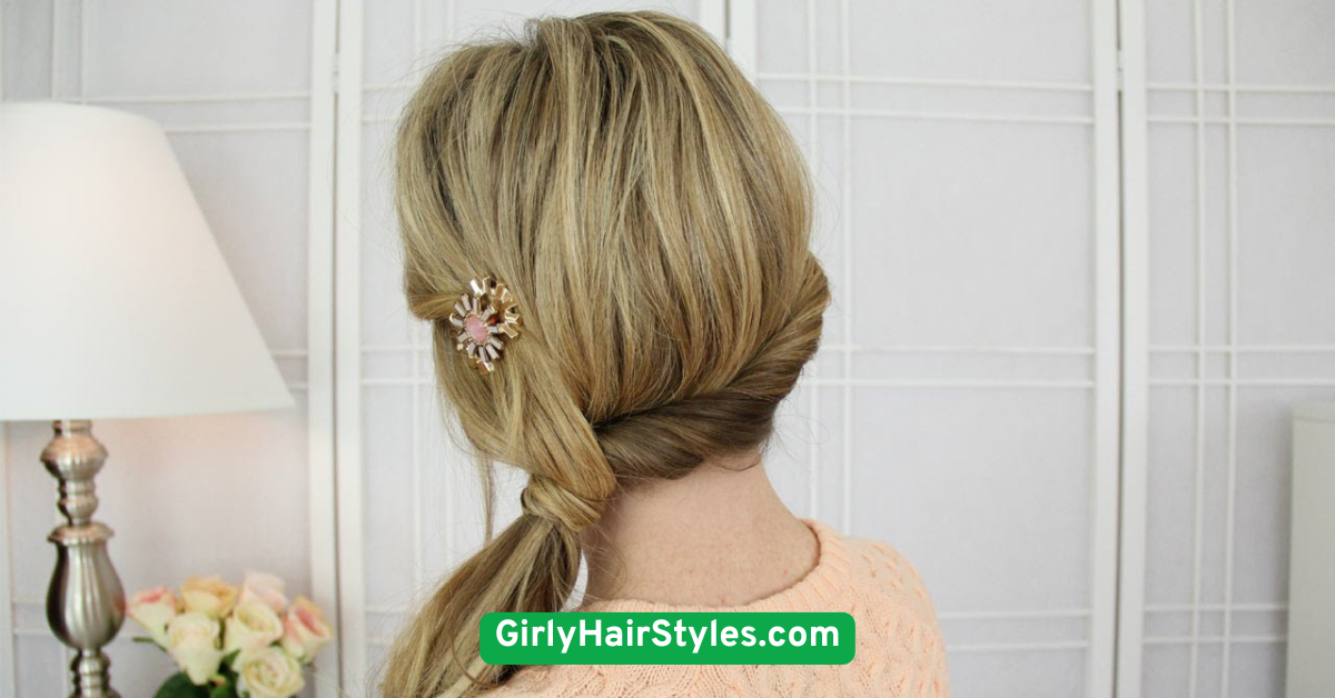 Twisted Side Pony